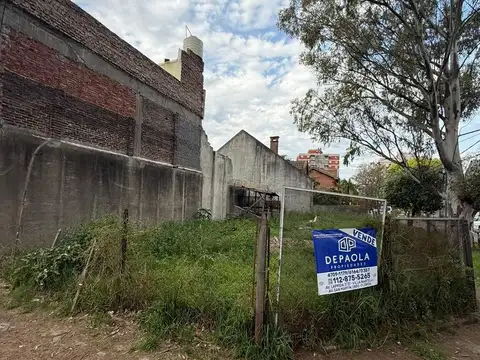 Terreno en Venta en Barrio Parque, USD 194.000