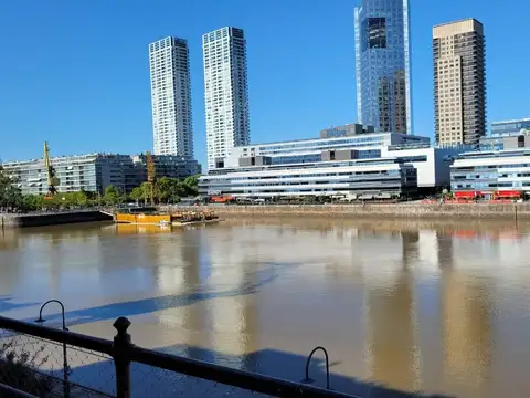Alicia Moreau de Justo 800