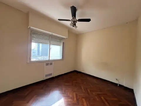 Avenida Hipólito Yrigoyen 2900