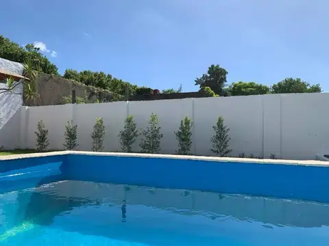 Casa 5 ambientes con 2 baños