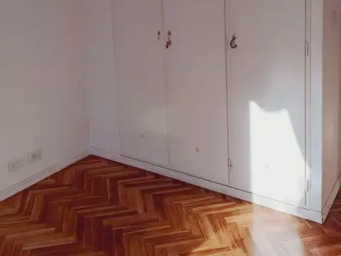 Pedro Agote 1400, Piso 2