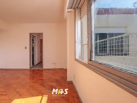 Monoambiente con Cocina Separada en Villa del Parque | Piso 9 Súper Luminoso | A pasos de Cuenca