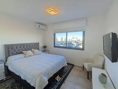 Depto Tipo Casa en Venta con 1 cocheras