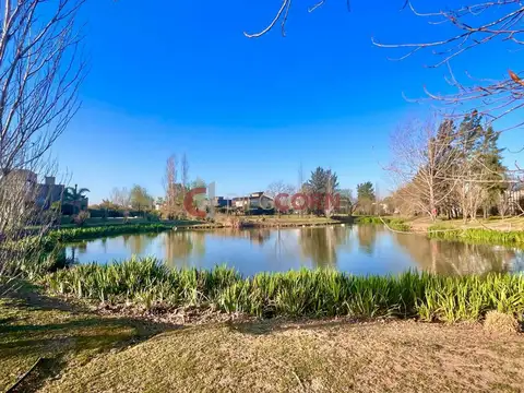 Terreno en Venta en Terravista, USD 300.000