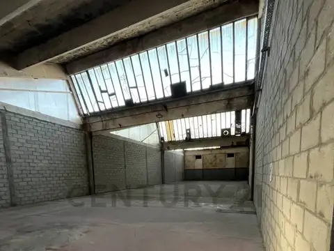 Alquiler de Nave Industrial/depósito en Vicente López.