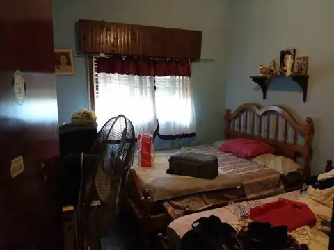 Casa en Venta en Isidro Casanova, USD 78.000