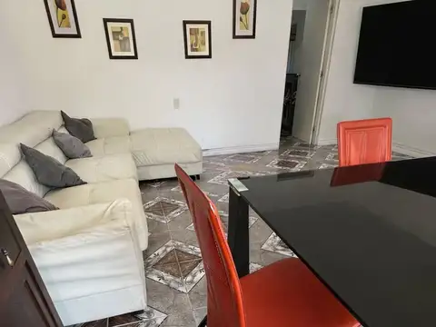 Casa en Venta con 5 cocheras