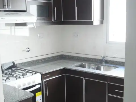 Departamento en Alquiler en Haedo, $ 550.000