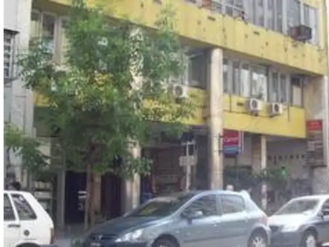 Lavalle (tribunales) 18m2 1500, Piso pb