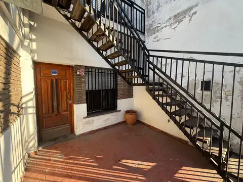 Casa en venta en Alberdi de 2 dormitorios con patio