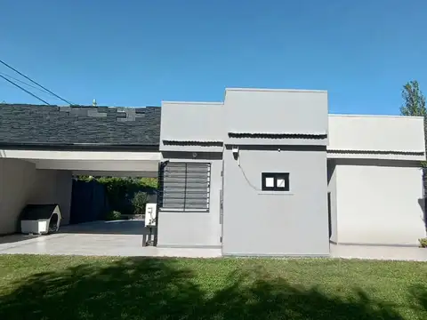Casa 3 ambientes con 1 baño