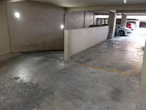 Cochera Fija I Techada en Villa del Parque