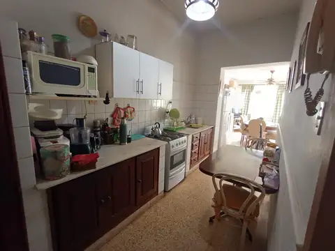 Casa céntrica en  venta ubicada en calle L. n. Palama casi Roca