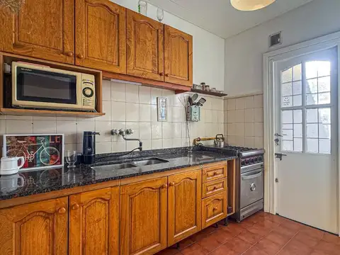 Alquiler PH 3 Ambientes con Patio Barrio Chauvin