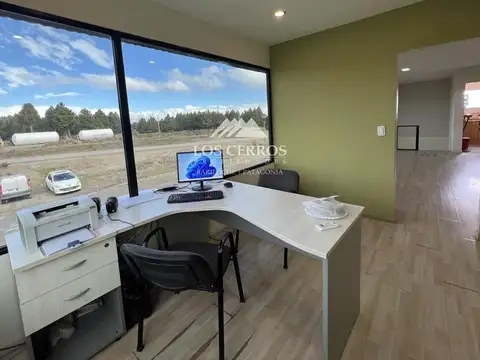 Av. Las Ardillas 725. Entre Ruta 23 y Av. Las Ardillas