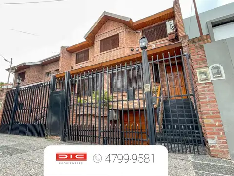 Triplex 3 dormitorios Venta - Olivos-Maipu/Uzal