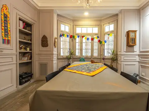 Departamento 9 ambientes con 2 baños