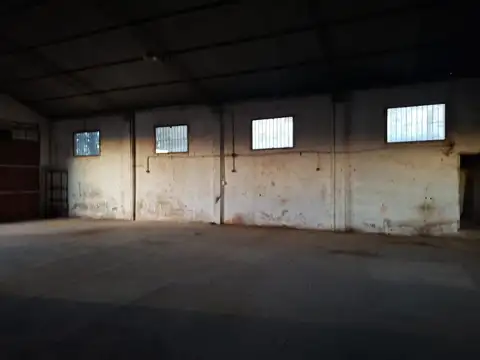 Galpon en Venta 22  mts Fondo