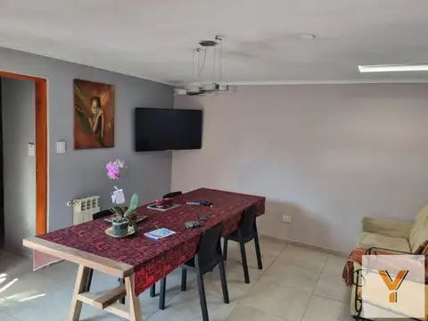 Casa 4 ambientes con 3 baños
