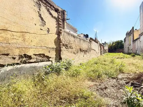 Terreno en Venta en Alberdi, USD 220.000