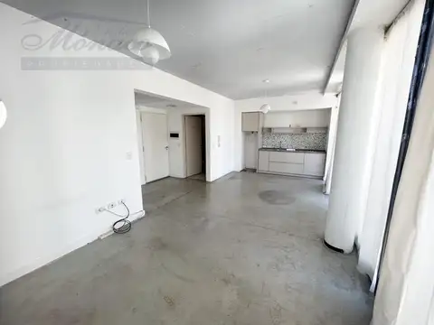 1 amb balcon corrido. Excelente Ubicación.!