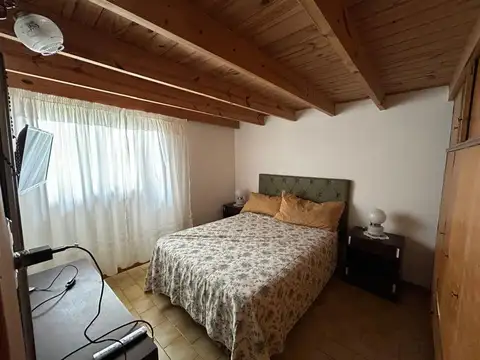 Casa 5 ambientes con 1 baño