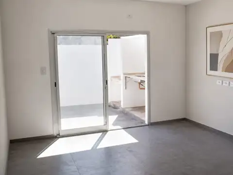 Depto Tipo Casa en Venta de 2 ambientes