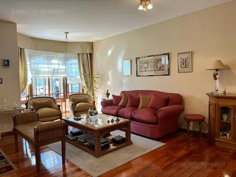 Depto Tipo Casa en Venta con 2 cocheras