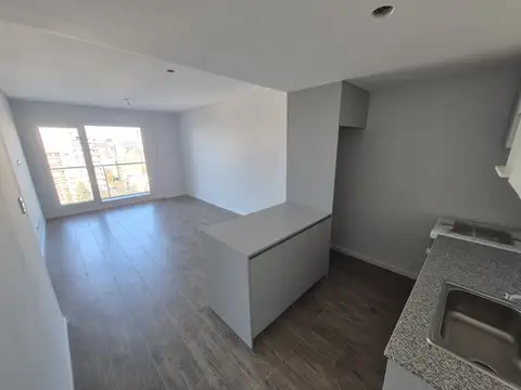 Departamento en Alquiler en Área Centro Este, $ 1.550.000