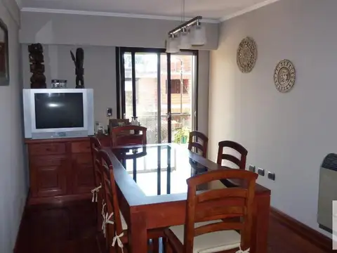 Departamento en venta - 2 dormitorios 1 baño - 42mts2 - Los Hornos