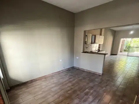 Depto Tipo Casa en Alquiler de 3 dormitorios