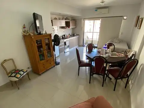 Monoambiente muy buen estado en Boedo.