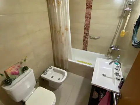 Monoambiente muy buen estado en Boedo.