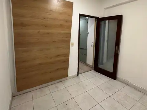 Oficina 3 ambientes con 2 baños