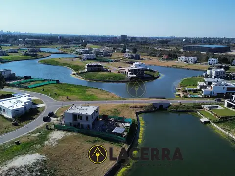 Lote  en venta Barrio San Fermín- sector isla
