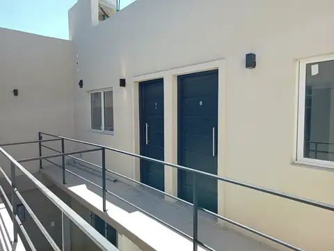 Departamento en alquiler en Jose Leon Suarez 2 ambientes seminuevo