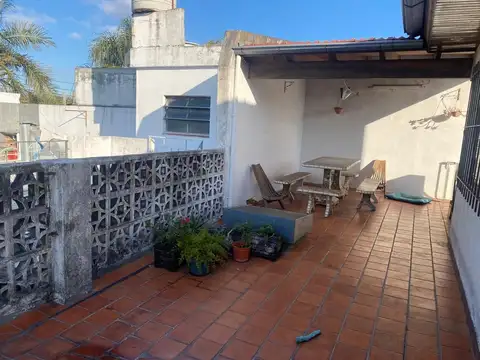 Depto Tipo Casa en Venta de 4 ambientes