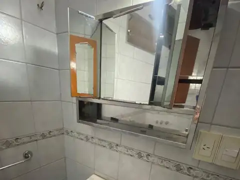 Casa en Alquiler con 1 cochera