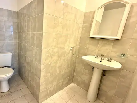 Oficina en Alquiler 25 años