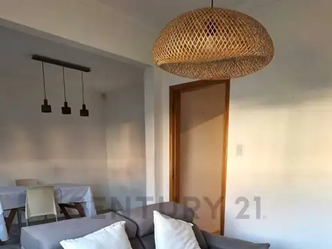 Casa 7 ambientes con 3 baños