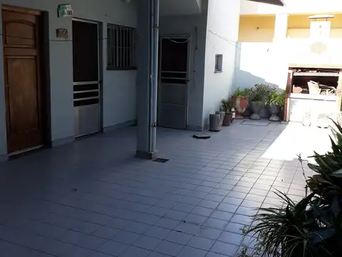 Depto Tipo Casa en Venta de 4 ambientes