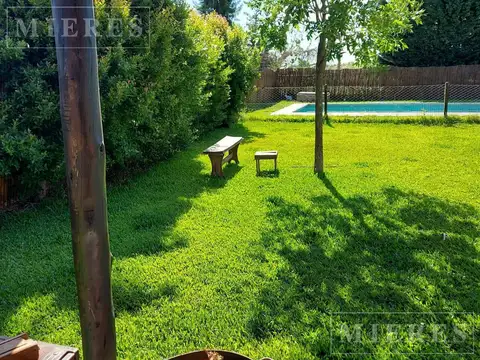 Casa 5 ambientes con 3 baños