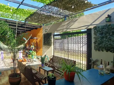 DOS CASAS 4 DORMITORIO PATIO VENTA FINANCIACIÓN