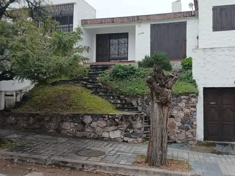 SE VENDE CASA DE 3 DORMITORIOS B PARQUE CHACABUCO