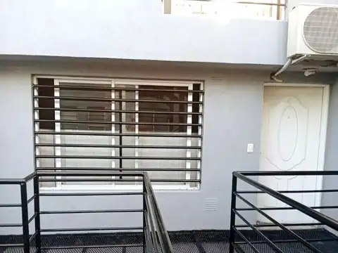 Ministro Ramon Carrillo 200, Piso 1