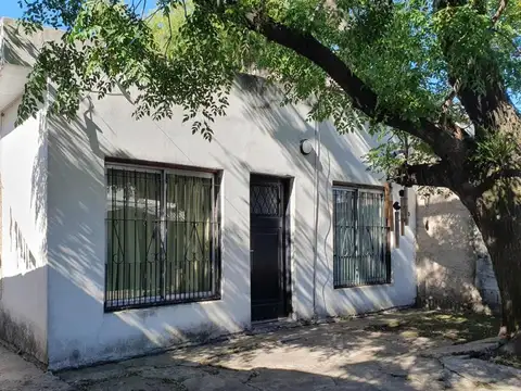 Depto Tipo Casa en Venta en Jose Marmol, USD 55.000