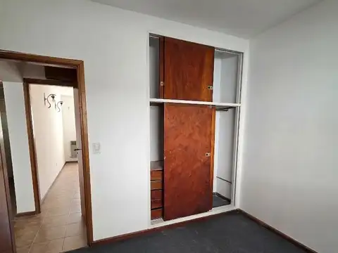 Depto Tipo Casa en Alquiler con 2 cocheras