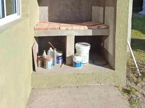 Casa 5 ambientes con 1 baño