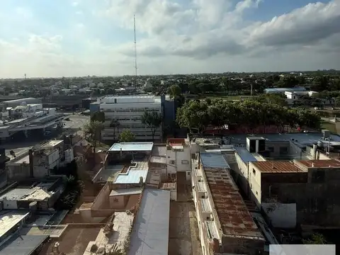 España e/ Avenida Rivadavia y Avenida Roque saenz Peña