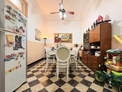 Depto Tipo Casa en Venta de 5 ambientes
